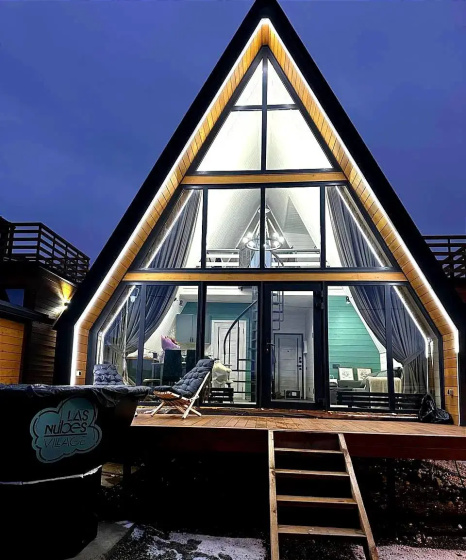 Castnyj Dom A-Frame. Emerald. Las Nubes Village — комфортный отель в Даховское сельское поселение