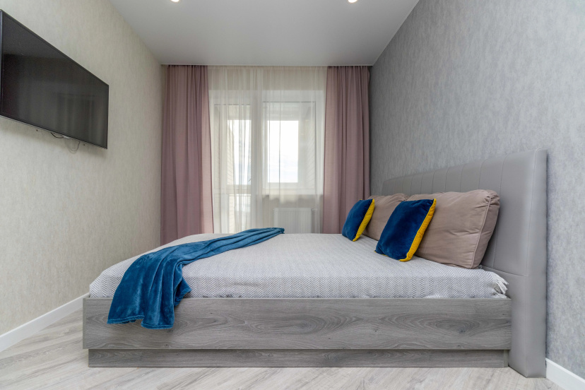 Divan-Krovat Na 19 Etazhe Flat — отель в удобной локации в Сургуте