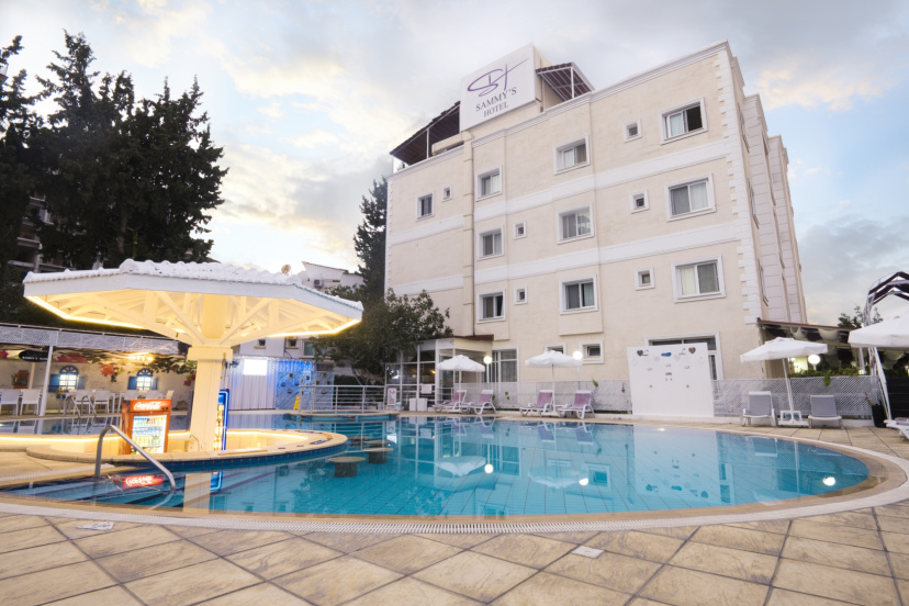 Otel' Sammys — отель с удобствами в Кирения