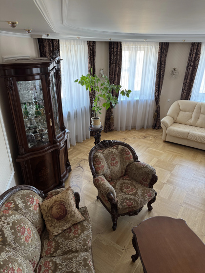 Квартира Монк — забронировать отель в Санкт-Петербурге