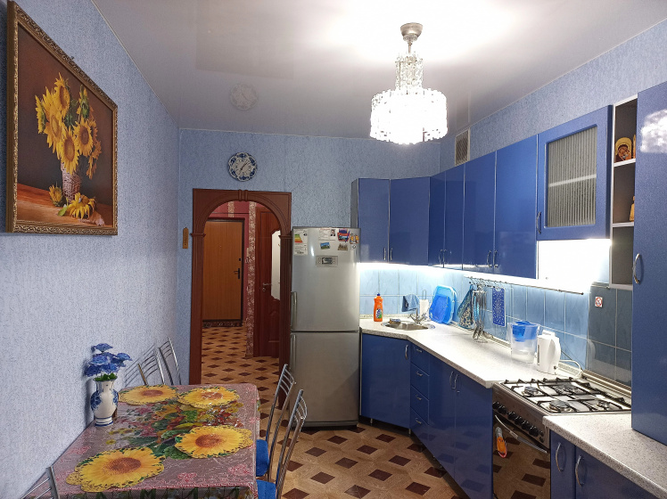 Kvartira uutnaa nedaleko ot centra goroda — отель с удобным расположением в Костроме