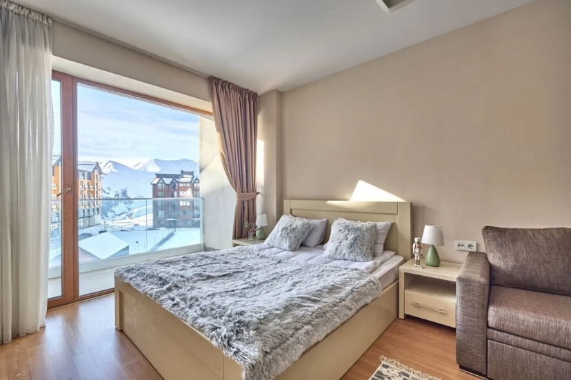 Апартаменты MaRKoS Flat in Block 2, New Gudauri — отель с удобствами в Гудаури