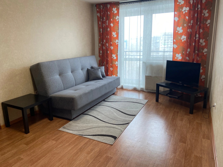 Квартира около ТРЦ Планета — забронировать отель в Новокузнецке