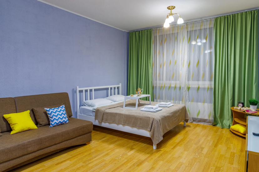 Апартаменты Dayker City Apartments Светлые на Фурманова 103 — отель в Екатеринбурге, Россия