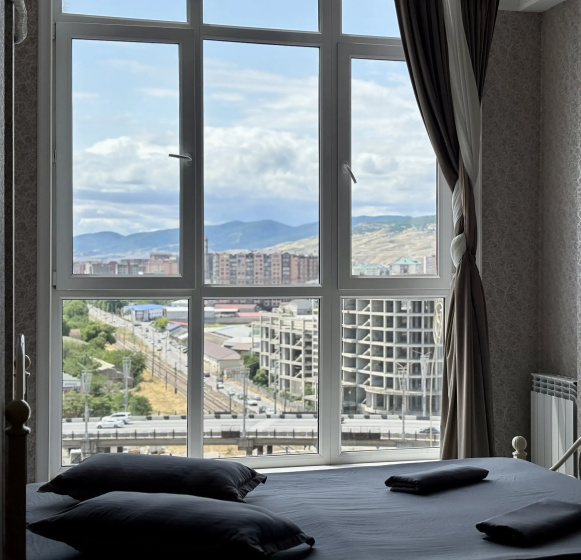 Apartamenty S Vidom na Gory i Gorod — отель в Махачкале, Россия