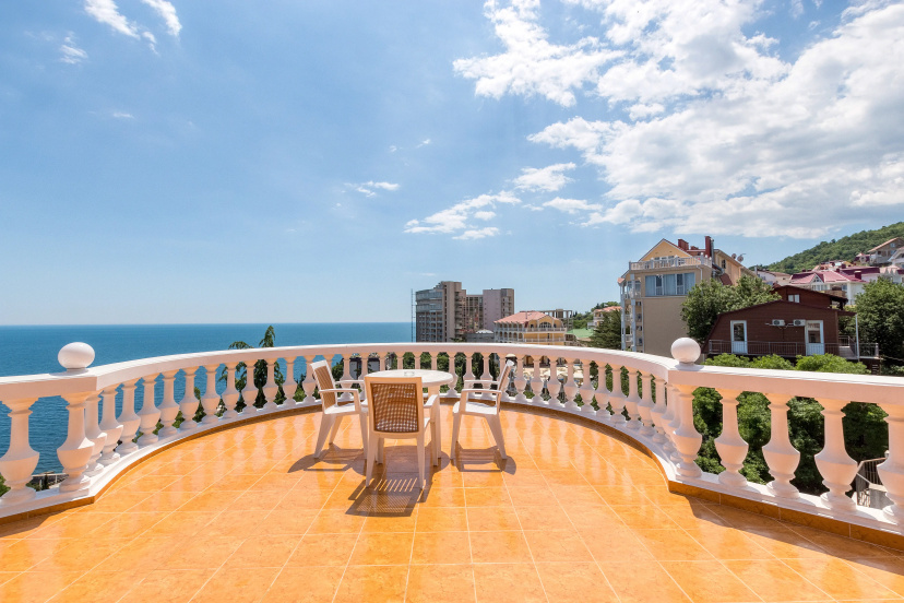 Вилла Ренессанс — отель в Алушта, Россия