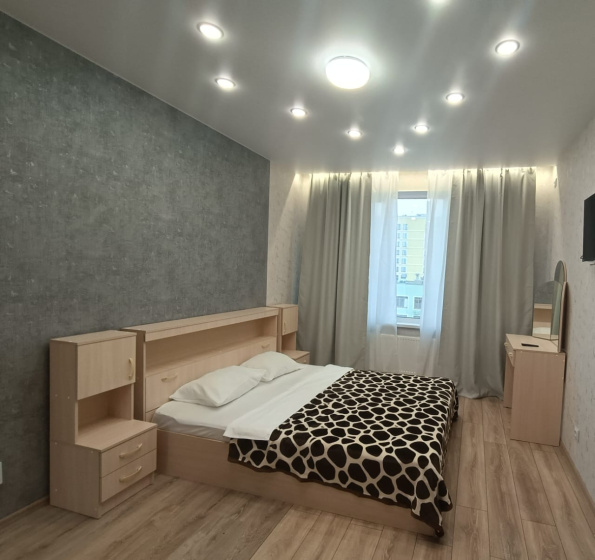 Квартира Loft студия ТЦ Кристалл — отель с удобствами в Тюмени