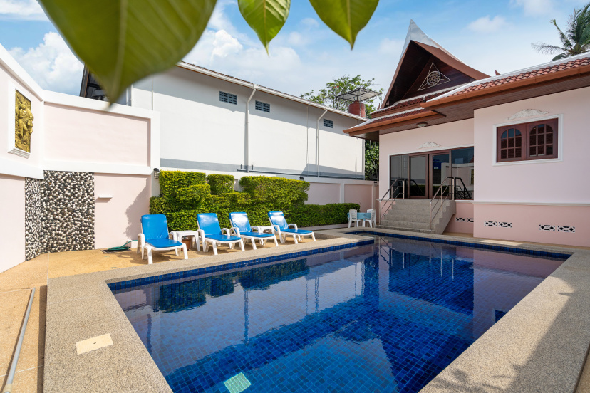 Цены на Spacious 2BR Family Villa with Private Pool в Пхукете
