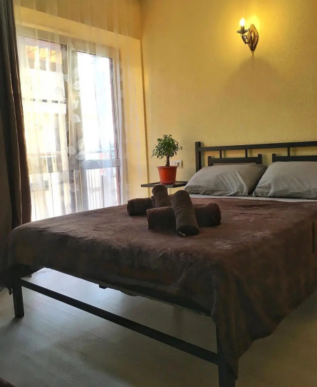 Abrikos Guest House — отель в Витязево, Россия