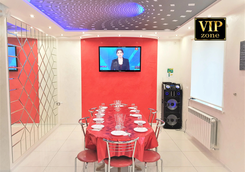 Gostevoj dom Kottedz Pozitiv s bana/sauna, karaoke v Brest — комфортный отель в Брест