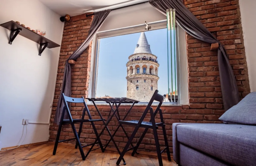 Апартаменты In the heart of Istanbul - Galata Tower view — забронировать отель в Стамбуле