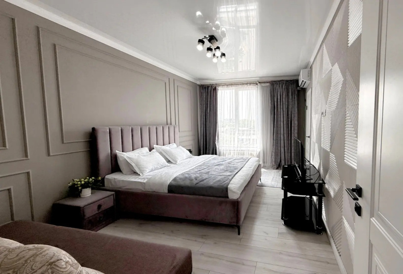 Квартира Raimbek Residence 1 & Питьевая Вода в Подарок — отель в Алматы, Казахстан