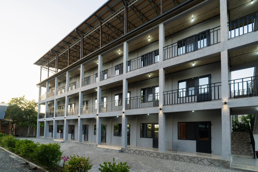 Otel' Grand Otel' Maak — отель с отзывами гостей в Сухуми