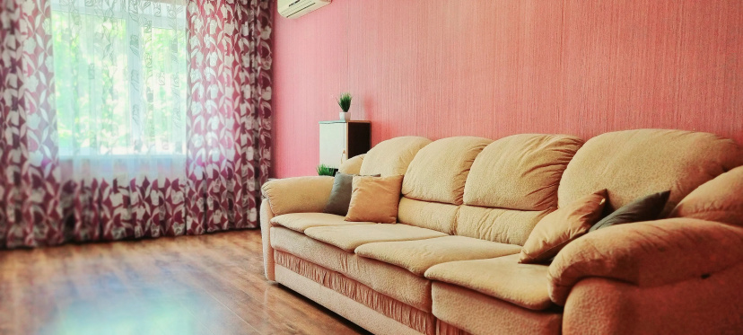 Kvartira  na Bul'vare Roz — забронировать отель в Саратове