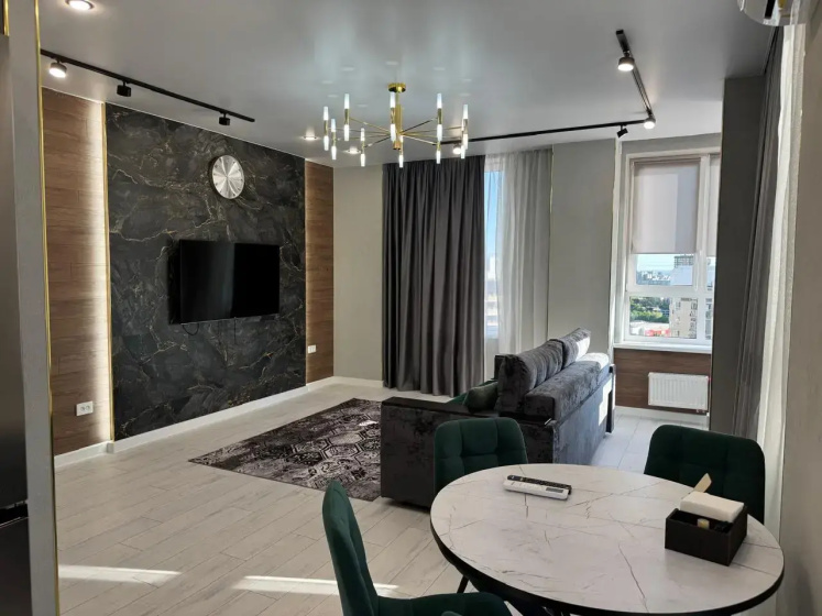 Квартира Grand Avenue — отель с удобным расположением в Волгограде