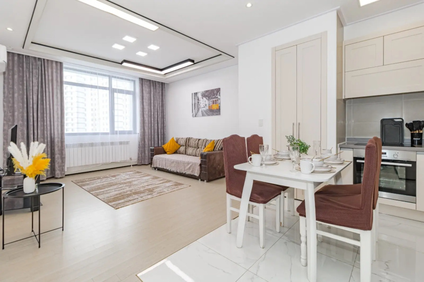 Цены на Apartamenty svetlye i sovremennye radom s dostoprimecatel'nostami в Астане