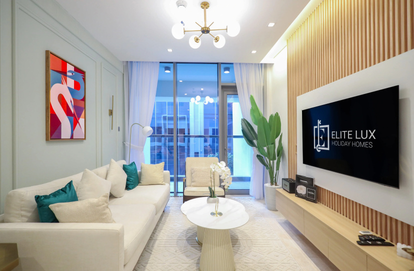 Апартаменты Elite LUX Holiday Homes - Elegant 2BR Suite in Business Bay, Dubai — отель с удобным расположением в Дубае