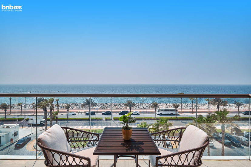 Апартаменты bnbmehomes | Lux Beachfront Getaway on Palm-20412 — комфортный отель в Дубае