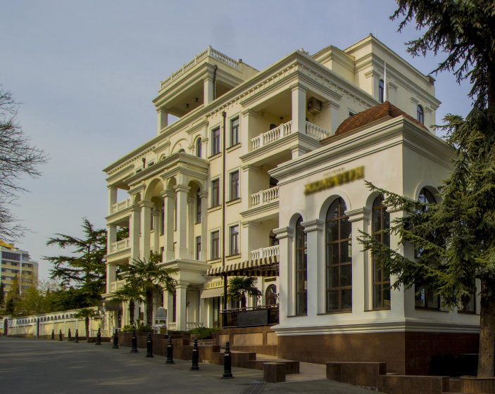 Апартаменты Дача Штейнгольца — отель в Алушта, Россия
