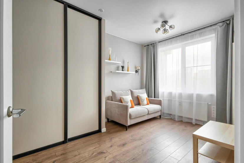 Апартаменты Myhome Yourhome на Октябрьской наб. 44 — забронировать отель в Санкт-Петербурге