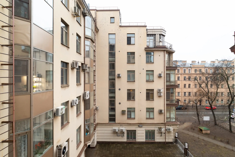 Квартира в Клубном Доме в Историческом Тихом Центре Города — комфортный отель в Санкт-Петербурге