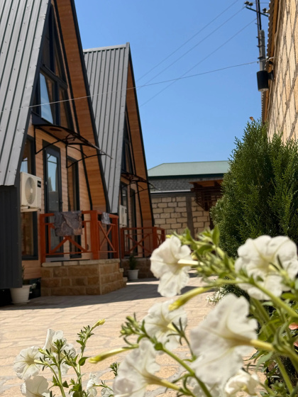 Bungalo A- Frejm dom u mora — отель с удобным расположением в Дербенте