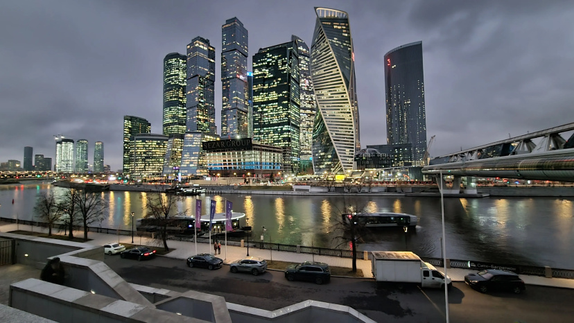 Квартира Premium Aparts Сталинка для семьи с 4 кроватями с шикарным видом на Москва Сити у Моста Багратион — комфортный отель в Москве