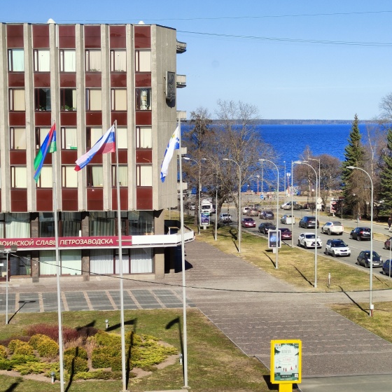 Квартира Вид на озеро и парковочное место в центре города — комфортный отель в Петрозаводске