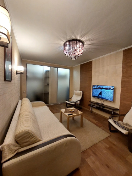 Apartamenty Uutnaa Kvartira v Spal'nom Rajone — отель с удобным расположением в Барнауле