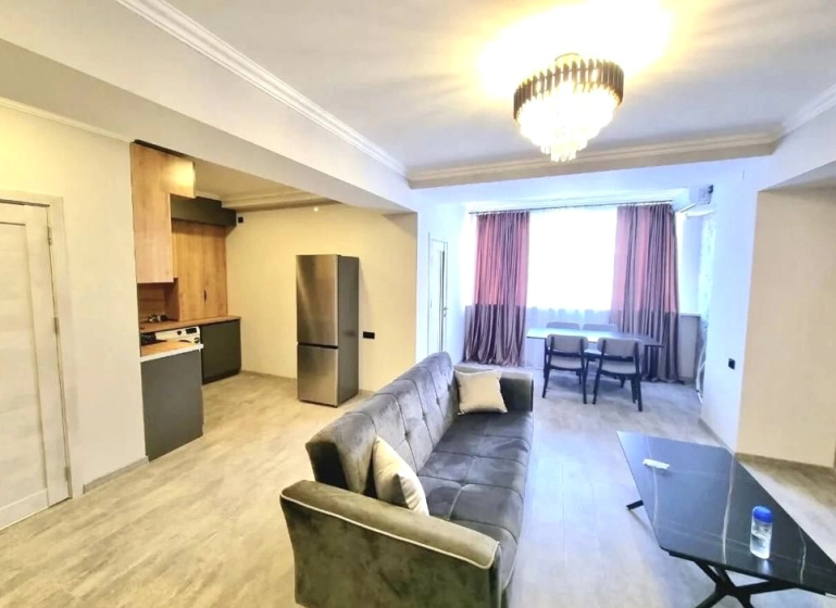 Апартаменты Stylish Apartment in Yerevan — отель с удобствами в Ереван