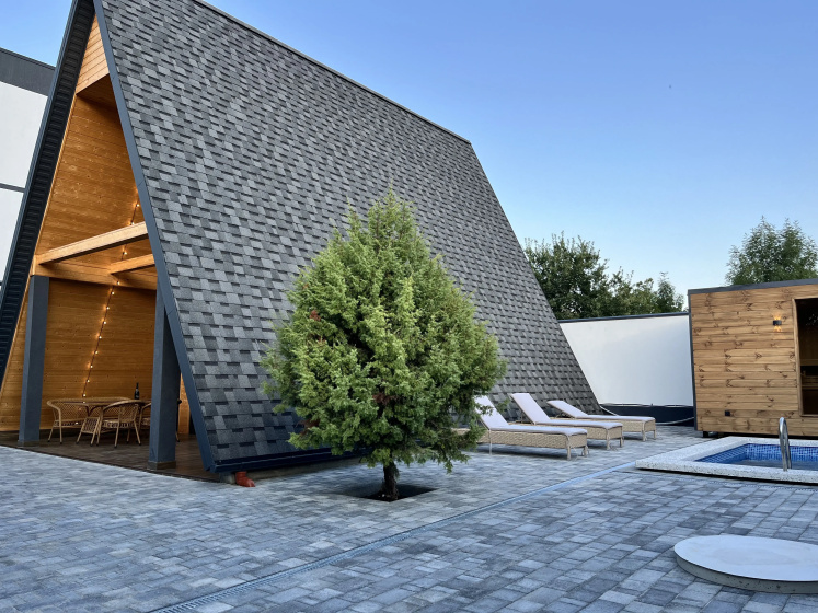 Частный дом Abrau-Durso Rest A-frame — забронировать отель в Абрау-Дюрсо
