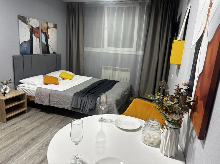 Цены на Apartment Студия УютСтудия в Екатеринбурге