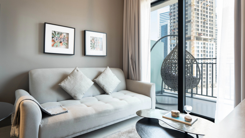 Апартаменты Keyrock Living Lakeview Retreat in Business Bay — комфортный отель в Дубае