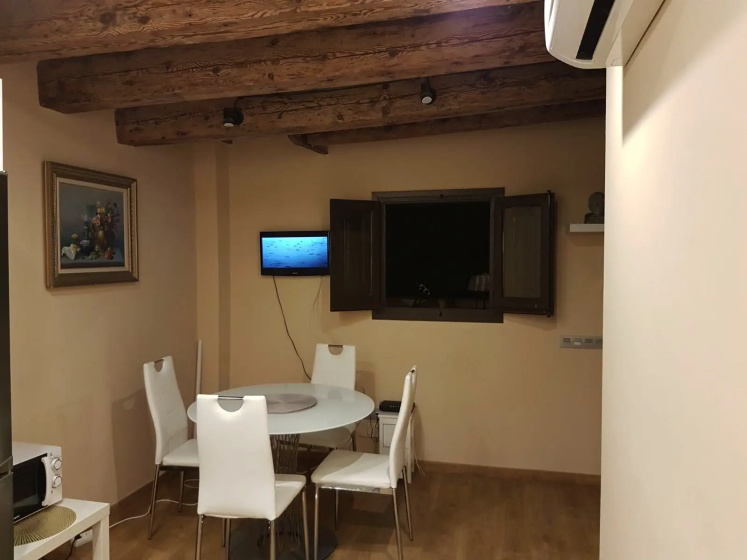 Апартаменты Cozy Perfect Situation - Metro Center — комфортный отель в Барселоне