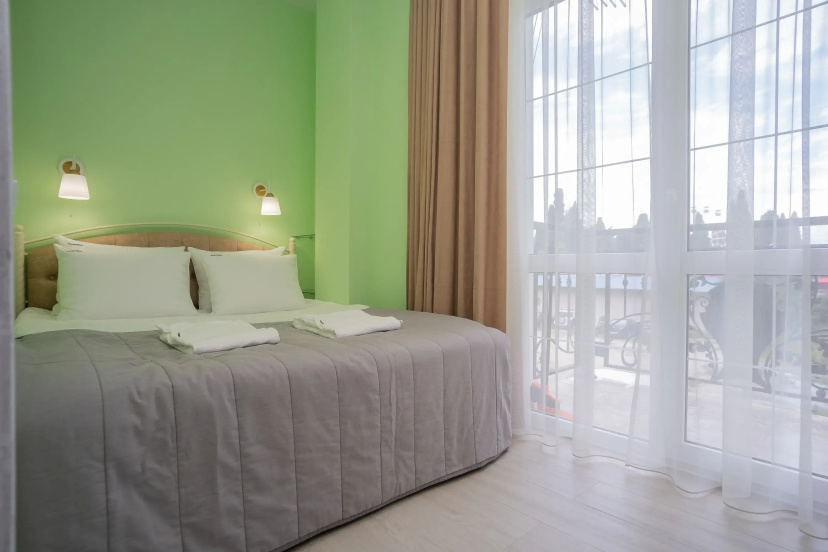 Апартаменты Red Apartments  Арт Лайт Эстер — отель с удобствами в Сириусе