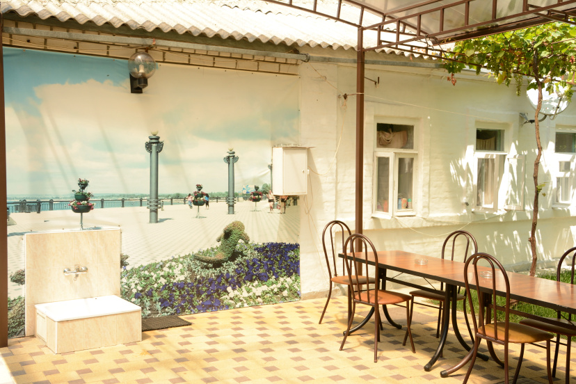 Zemfira Plyus Guest House — отель в Анапе, Россия