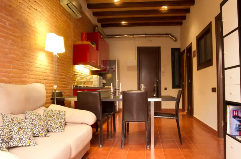 Цены на Апартаменты HypeStay Gorgeous Flat Heart BCN 1B в Барселоне