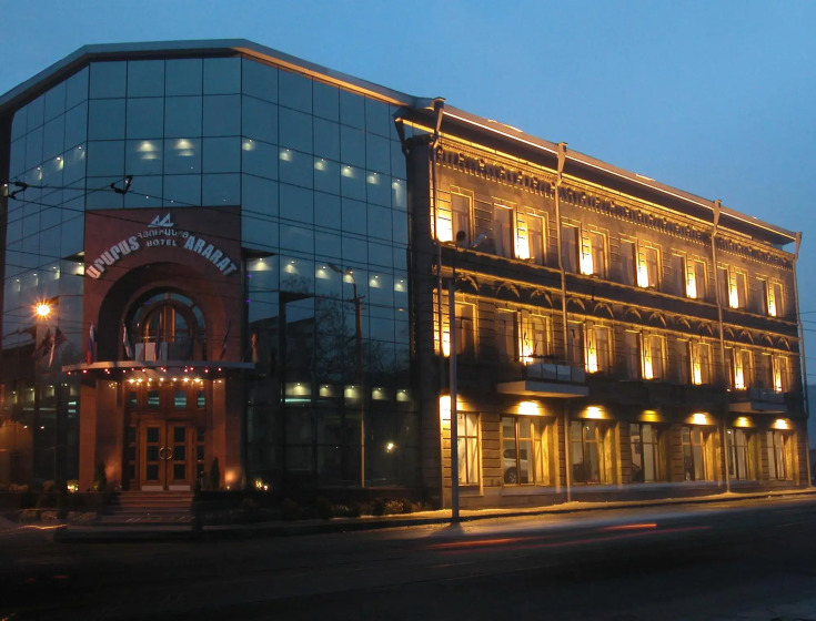 Otel' Ararat — забронировать отель в Ереван