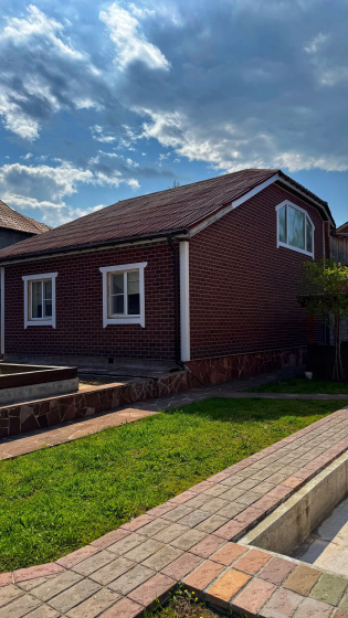 Частный дом Baikalsk Cottage — отель с удобным расположением в Байкальск