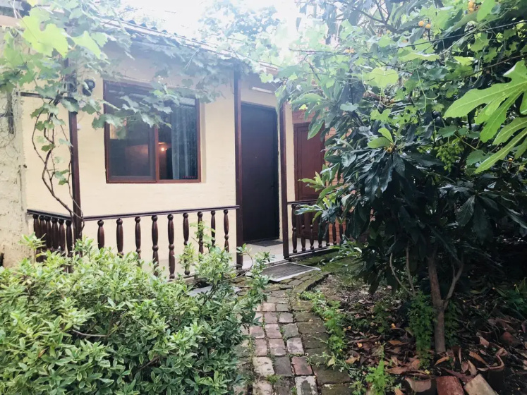 Гостевой Дом Tour Inn Tbilisi — отель в Тбилиси, Грузия