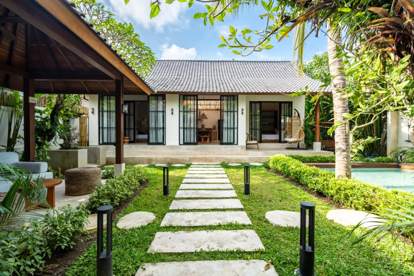 Hijau Villa by EVDEkimi - Charming 2BR escape with Pool, Outdoor Lounge, Lush Garden — отзывы гостей и цены