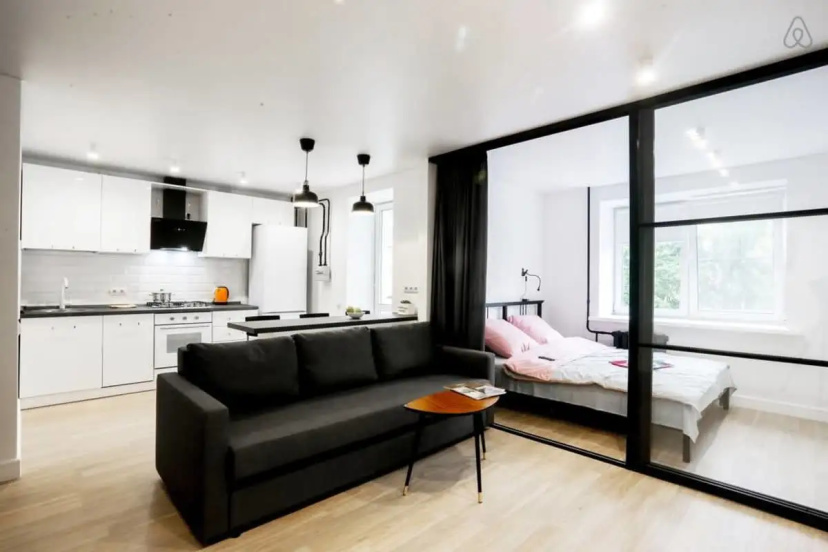 Apartamenty Flat Inn | Smolensk | Svetlaa i sovremennaa kvartira — отель с удобным расположением в Смоленск