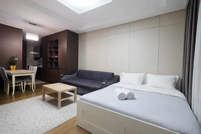 Цены на Apartamenty 19et. 2h komn.kv s sikarnym vidom na Mecet' Hazret Sultan в Астане