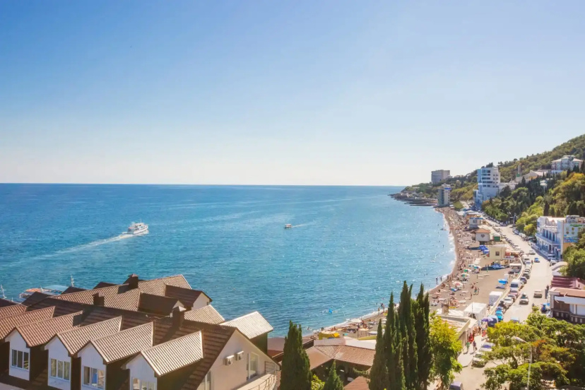 Отель Art House & Spa 3 — отель в Алушта, Россия