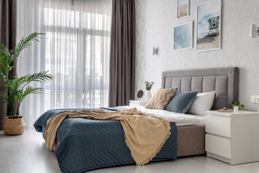 Апартаменты с балконом, вид  на горы бассейн во дворе Home Group — отзывы гостей и цены