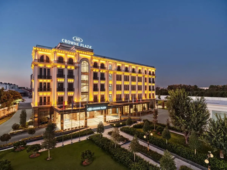Hotel Crowne Plaza Tashkent, an IHG Hotel — отель в Ташкент для деловых поездок