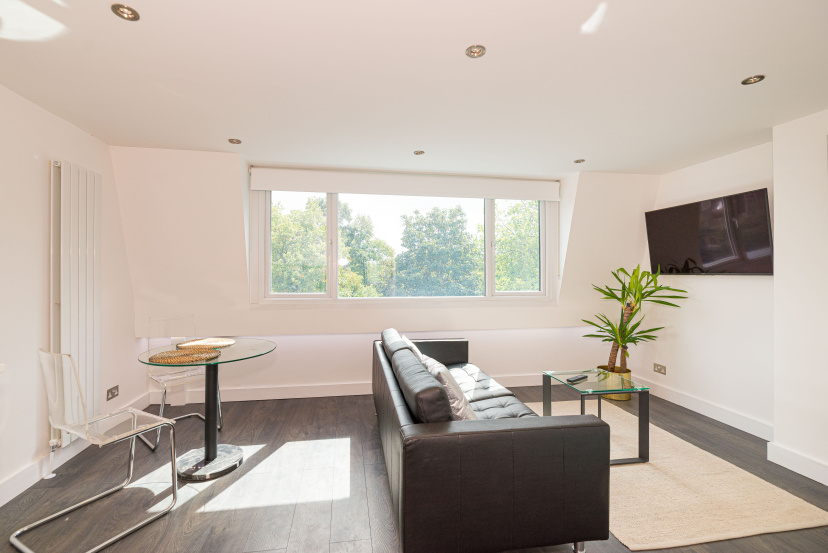 Апартаменты Bright Aircon Apartment Earls Court — отель с удобствами в Лондоне