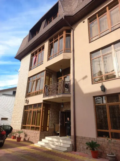 Гостевой дом Хижина Счастья — отель в Сириусе, Россия