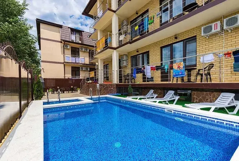 Seven Seas Hotel — отель в Витязево, Россия