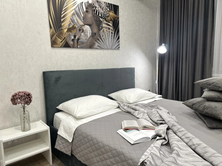 Apartamenty 1-komn Stil'naa Kvartira 44 kv.m. ul. Sevastopol'skoj d. 2/2 — отель в Саранске, Россия